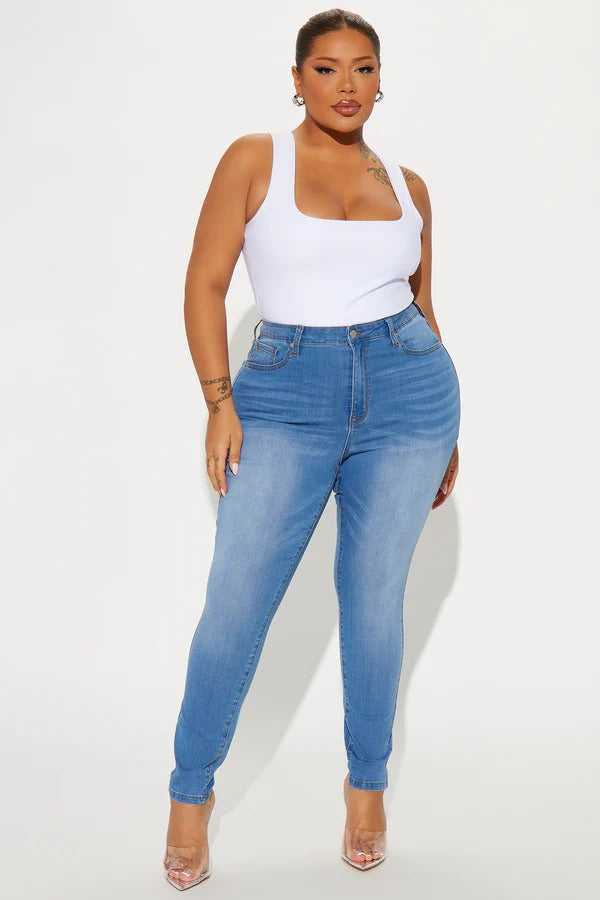 Jean Chic & Confident