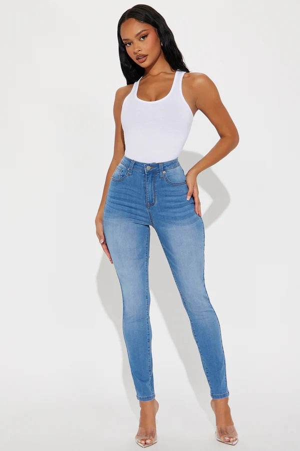 Jean Chic & Confident