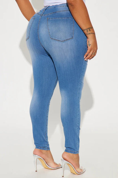 Jean Chic & Confident